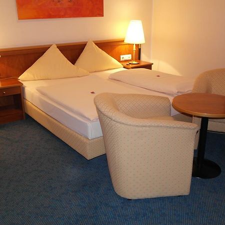 Hotel Jahnhaus Langenfeld  Værelse billede