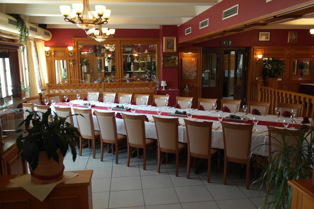 Hotel Jahnhaus Langenfeld  Eksteriør billede