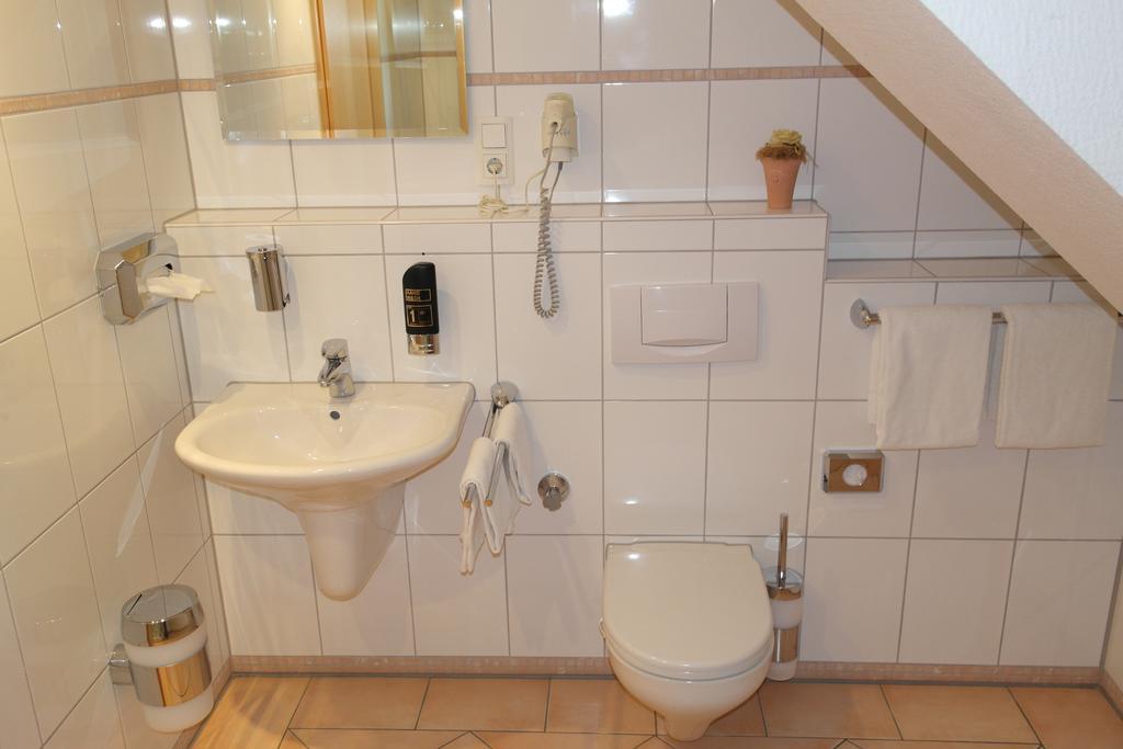 Hotel Jahnhaus Langenfeld  Værelse billede