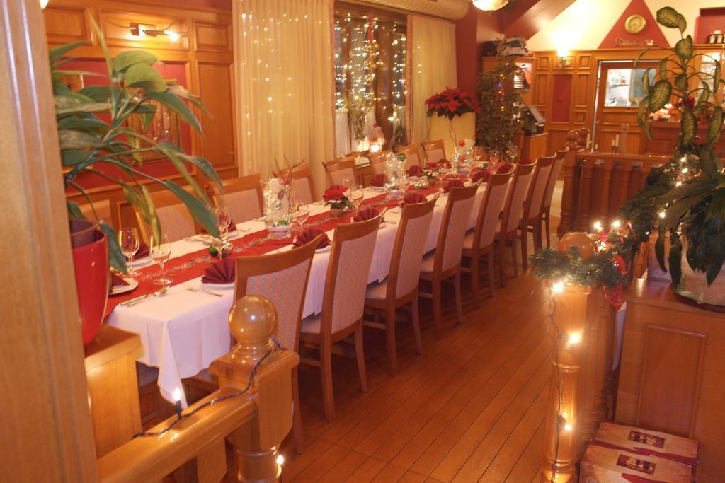 Hotel Jahnhaus Langenfeld  Eksteriør billede